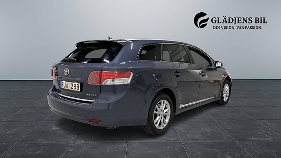 Toyota Avensis 7 of 24