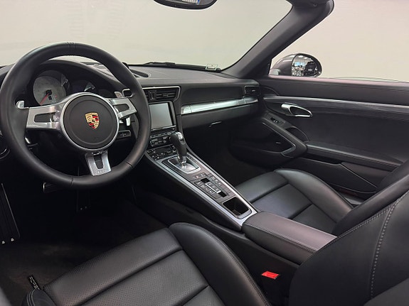 Porsche 911 12 of 18