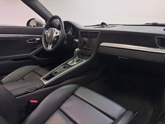 Porsche 911 14 of 18