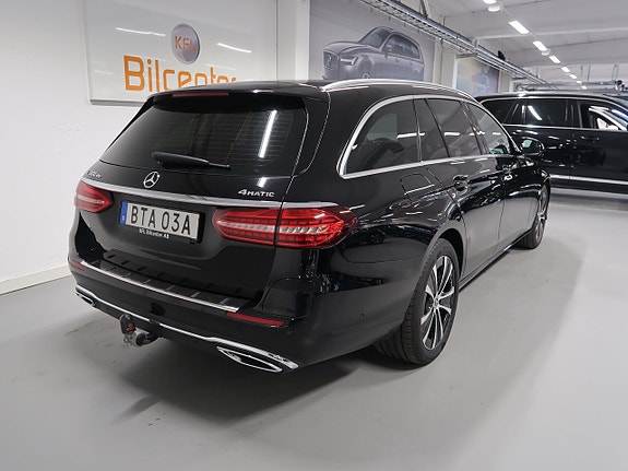 Mercedes-Benz E300 6 of 30