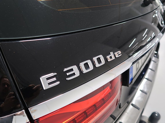 Mercedes-Benz E300 18 of 30