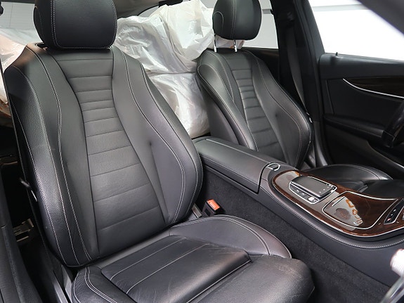 Mercedes-Benz E300 24 of 30