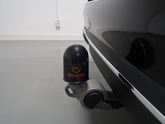 Mercedes-Benz E300 17 of 30