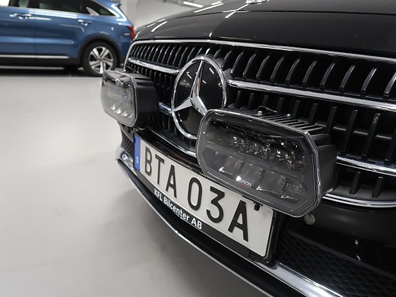 Mercedes-Benz E300 19 of 30