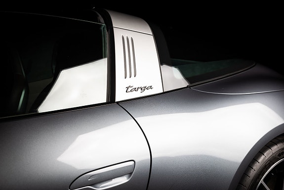 Porsche 992 20 of 28