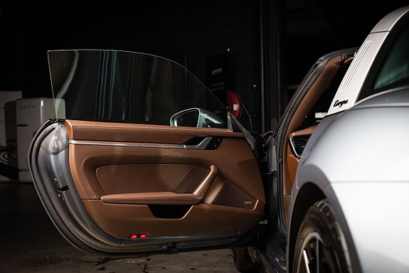 Porsche 992 12 of 28