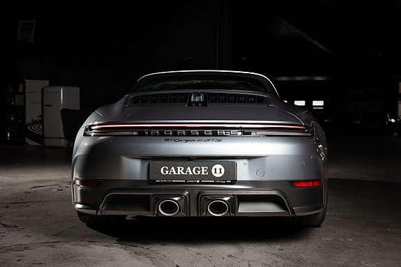 Porsche 992 6 of 28