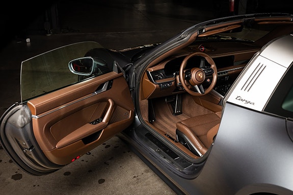 Porsche 992 11 of 28