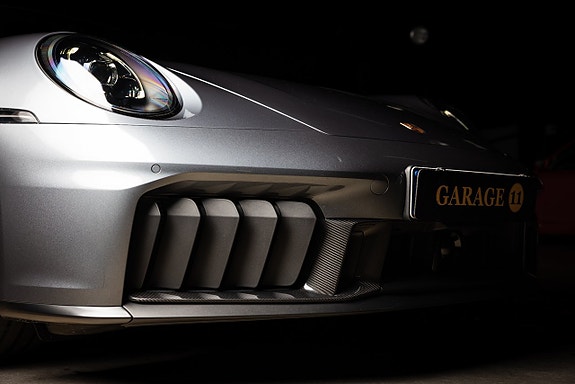 Porsche 992 21 of 28