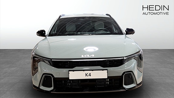 Kia K4 8 of 9