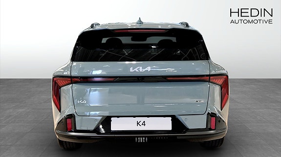 Kia K4 7 of 9