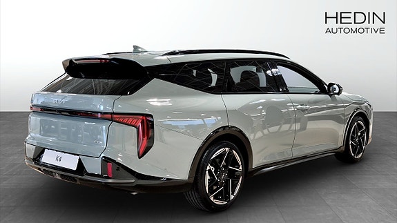 Kia K4 2 of 9