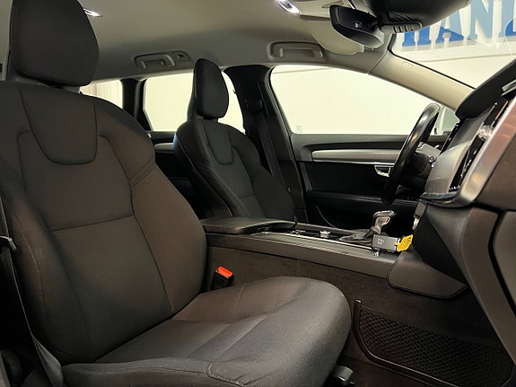 Volvo V90 19 of 28