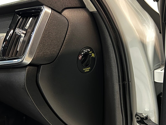 Volvo V90 20 of 28