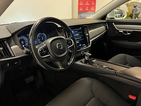 Volvo V90 14 of 28