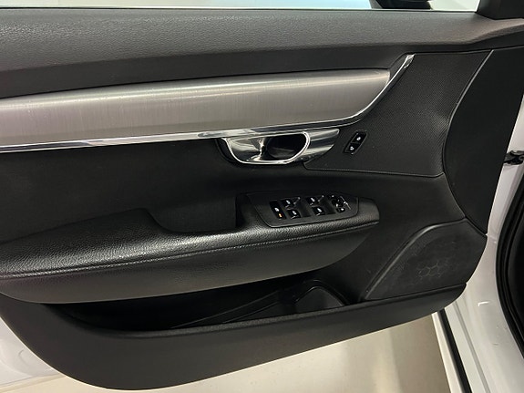 Volvo V90 18 of 28