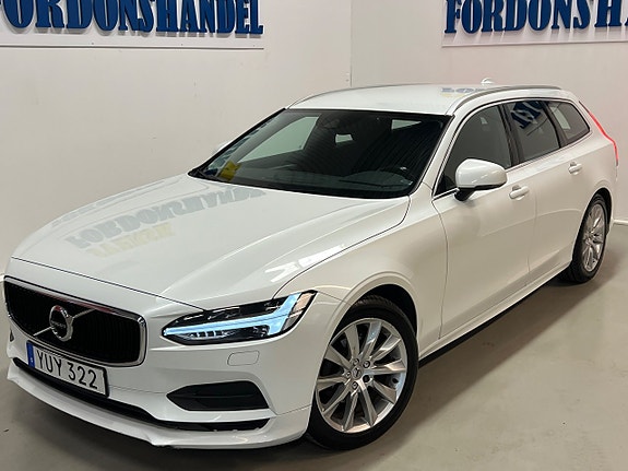 Volvo V90 2 of 28