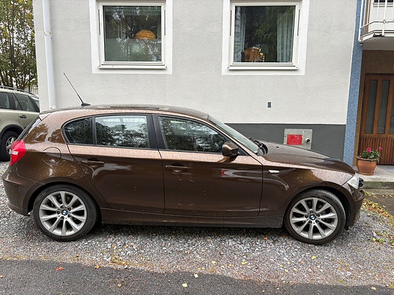 BMW 116d 2 of 3