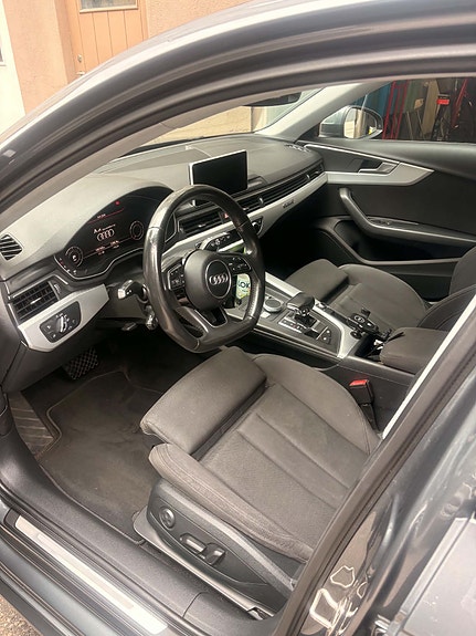 Audi A4 7 of 7