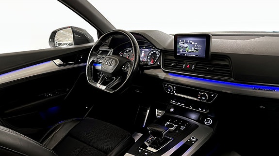 Audi Q5 11 of 17