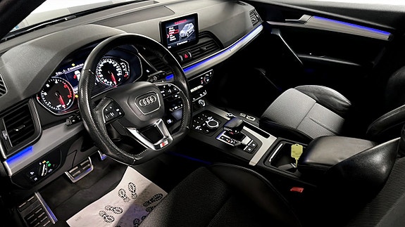 Audi Q5 7 of 17