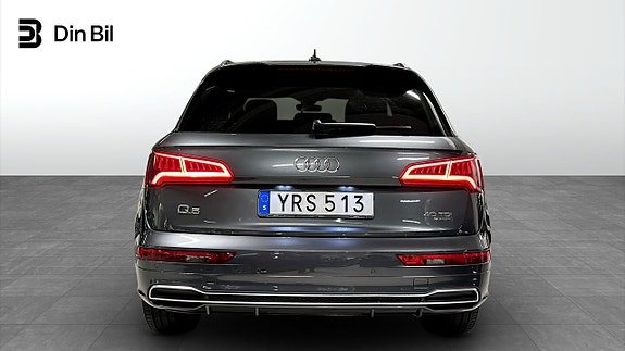 Audi Q5 5 of 17