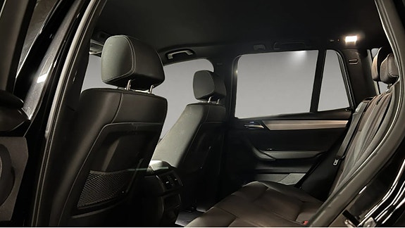 BMW X3 9 of 9