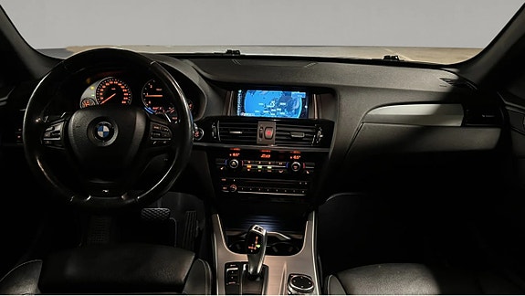 BMW X3 7 of 9