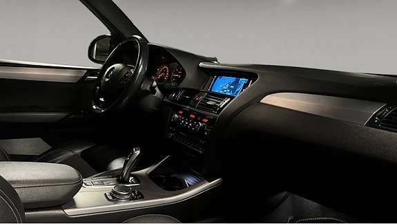 BMW X3 8 of 9