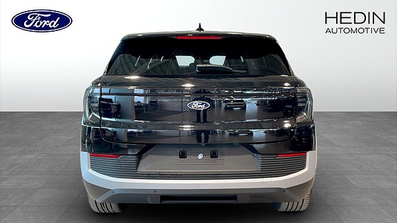Ford Explorer 7 of 9