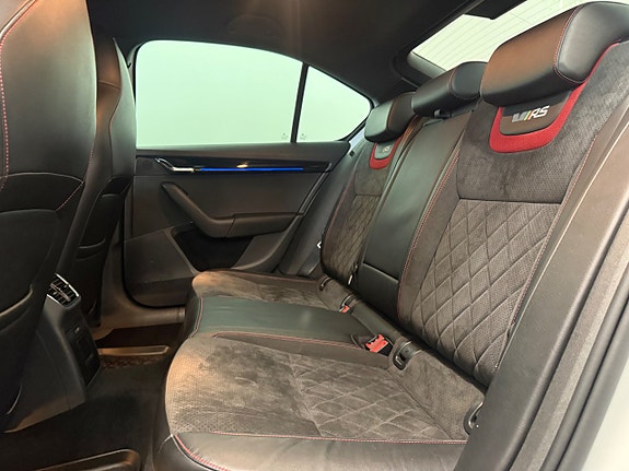 Skoda Octavia RS 18 of 21