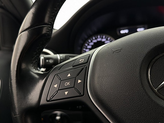 Mercedes-Benz A180 13 of 28