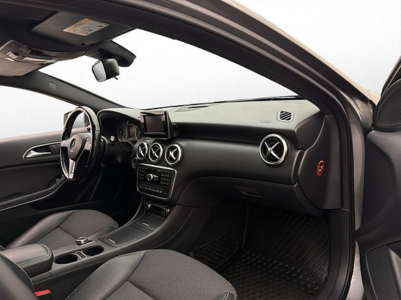 Mercedes-Benz A180 22 of 28