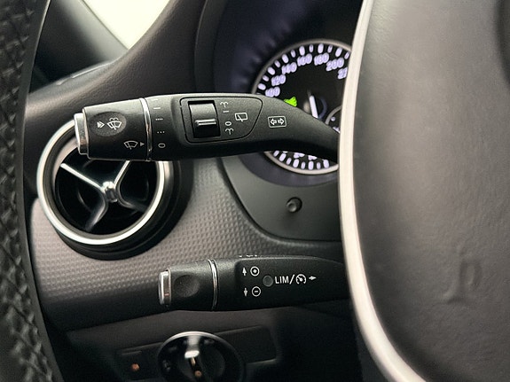 Mercedes-Benz A180 14 of 28