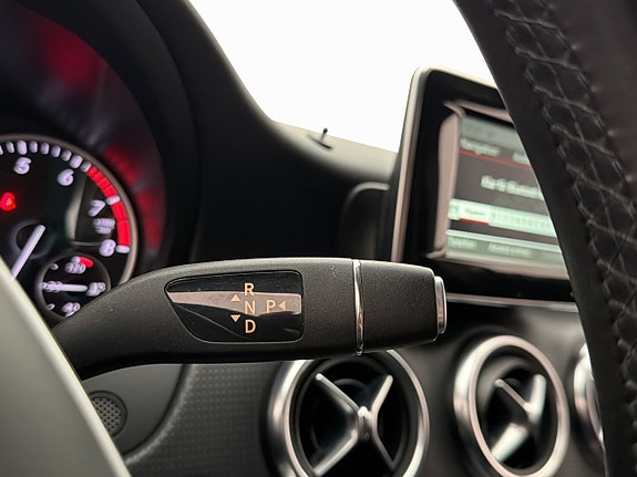 Mercedes-Benz A180 16 of 28