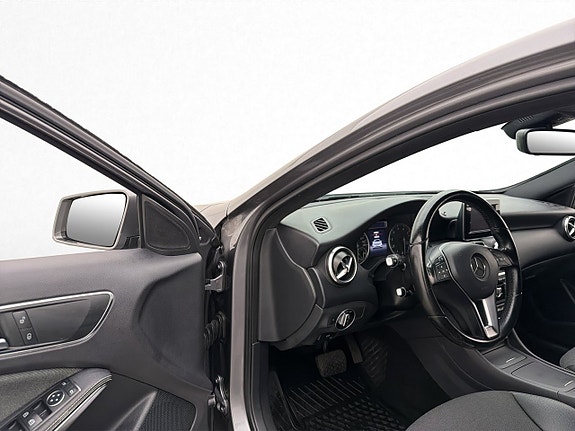 Mercedes-Benz A180 10 of 28