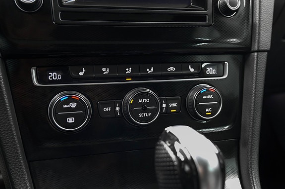 Volkswagen Golf I 21 of 26