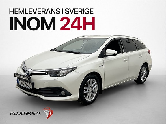 Toyota Auris 3 of 30