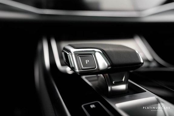 Audi Q8 14 of 25