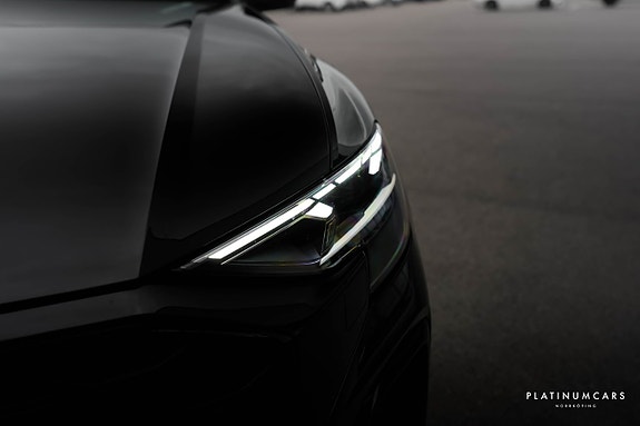 Audi Q8 20 of 25