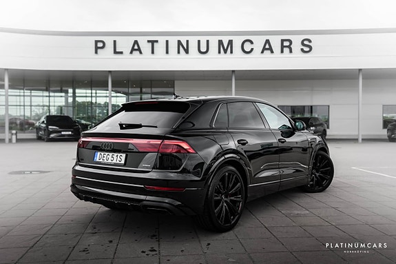 Audi Q8 2 of 25