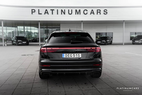 Audi Q8 4 of 25