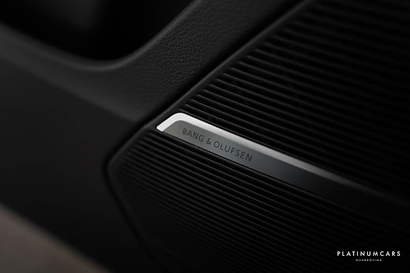 Audi Q8 18 of 25