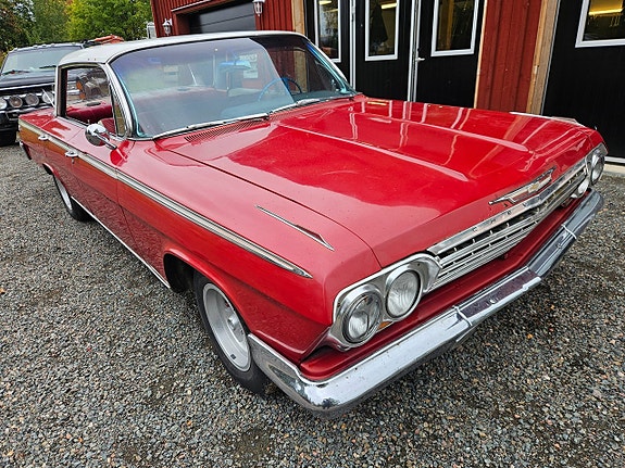 Chevrolet Impala 2 of 12