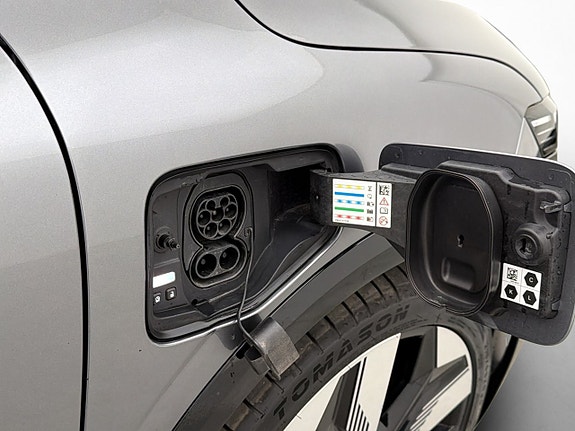 Renault Megane E-Tech 30 of 30