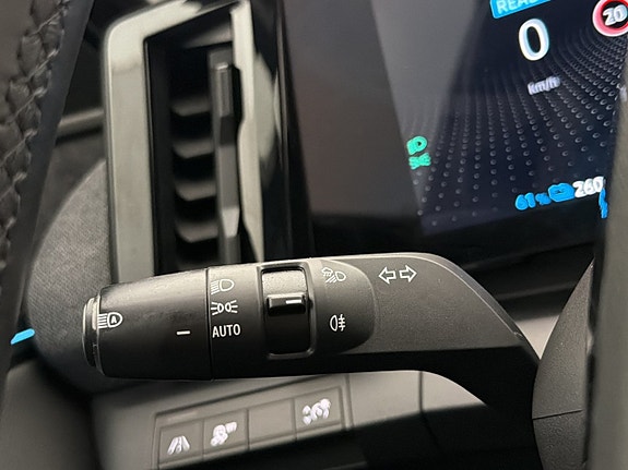 Renault Megane E-Tech 15 of 30