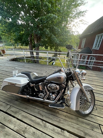 Harley-Davidson Softail Deluxe 6 of 6