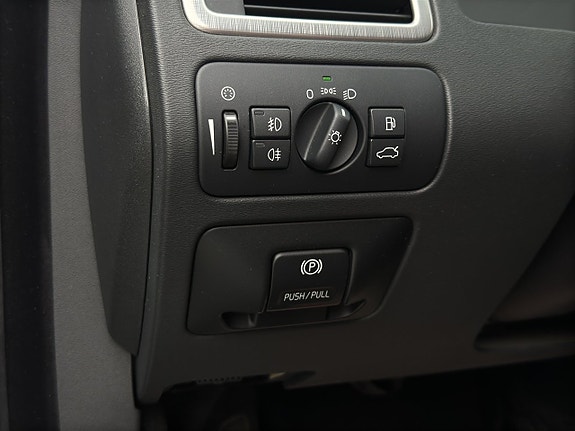 Volvo V70 10 of 26