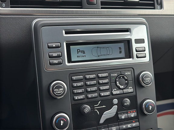 Volvo V70 17 of 26