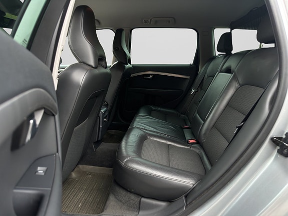 Volvo V70 21 of 26